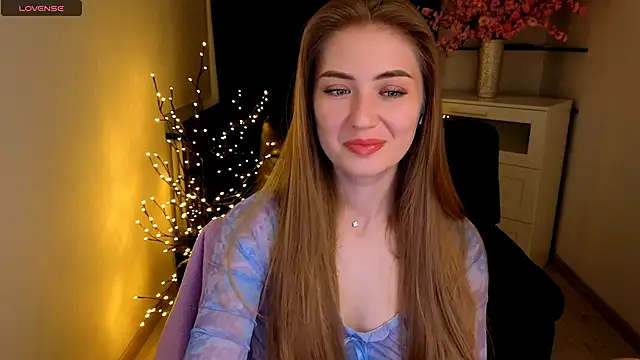 Adelyna Bird online show from May 10, 6:40 am