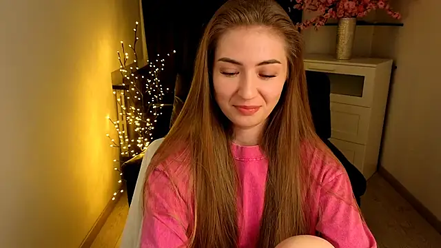 Adelyna Bird online show from May 21, 7:15 am