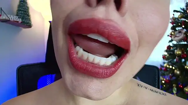 lisbet21x online show from December 12, 9:58 pm