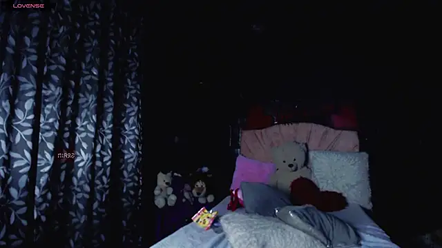 Summer XO online show from January 28, 4:29 am