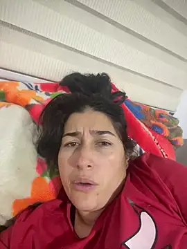 Snapshot of andreaisis2 chatting on December 16, 11:18 pm andreaisis2 online show from December 16, 11:18 pm