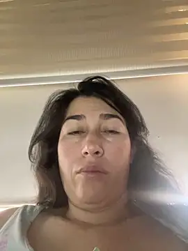 Snapshot of andreaisis2 chatting on February 19, 5:16 pm andreaisis2 online show from February 19, 5:16 pm