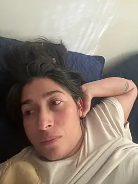 andreaisis2 online show from May 17, 8:27 pm