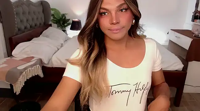 Snapshot of liaa_lurrecams chatting on January 23, 5:42 pm liaa lurrecams online show from January 23, 5:42 pm