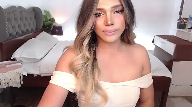 Snapshot of liaa_lurrecams chatting on February 20, 5:07 pm liaa lurrecams online show from February 20, 5:07 pm