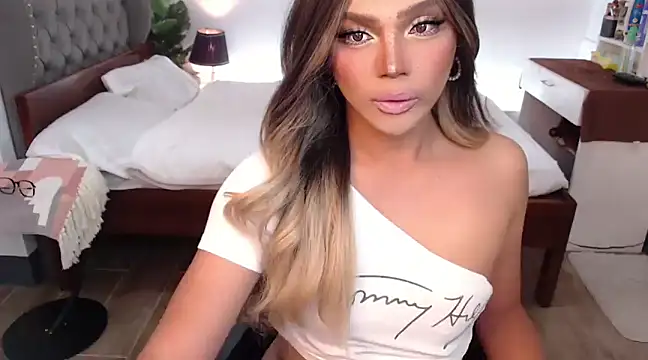 Snapshot of liaa_lurrecams chatting on March 9, 4:55 pm liaa lurrecams online show from March 9, 4:55 pm