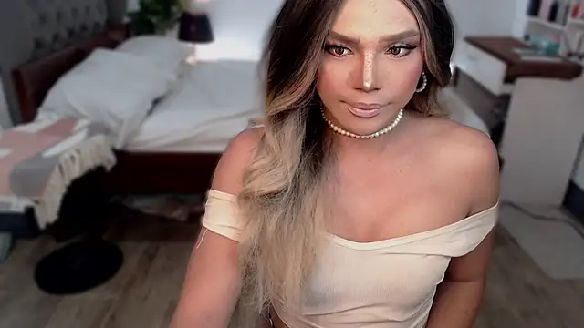 Snapshot of liaa_lurrecams chatting on October 23, 12:26 pm liaa lurrecams online show from October 23, 12:26 pm