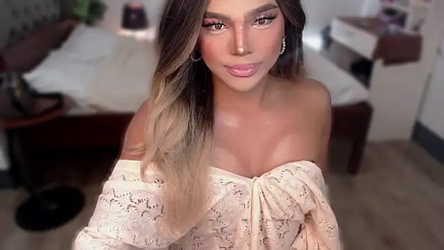 Snapshot of liaa_lurrecams chatting on June 13, 6:22 am liaa lurrecams online show from June 13, 6:22 am