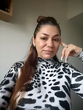 Ella sweety online show from November 5, 7:08 am