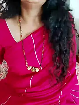 Snapshot of Indian_desi_wife chatting on December 30, 8:32 am Indian desi wife online show from December 30, 8:32 am