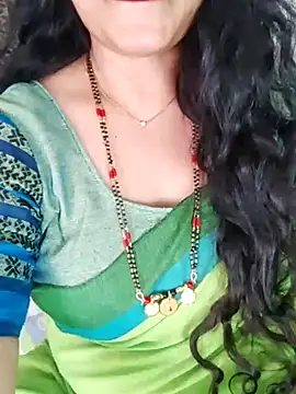 Snapshot of Indian_desi_wife chatting on February 17, 4:15 pm Indian desi wife online show from February 17, 4:15 pm