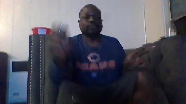 Snapshot of Daddy_hook chatting on April 1, 3:07 am Daddy hook online show from April 1, 3:07 am