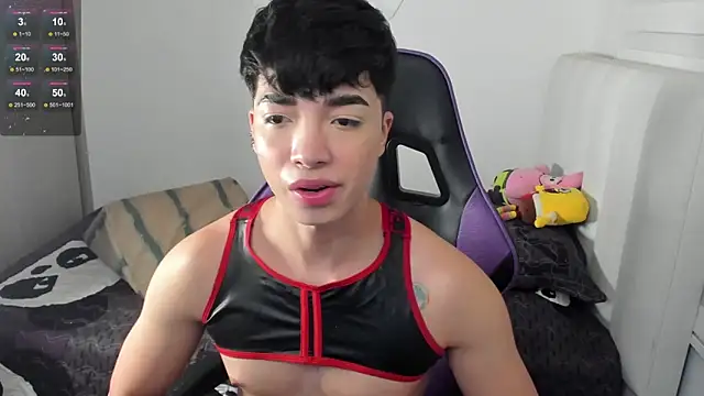 Snapshot of santy7v7 chatting on December 4, 12:58 pm santy7v7 online show from December 4, 12:58 pm