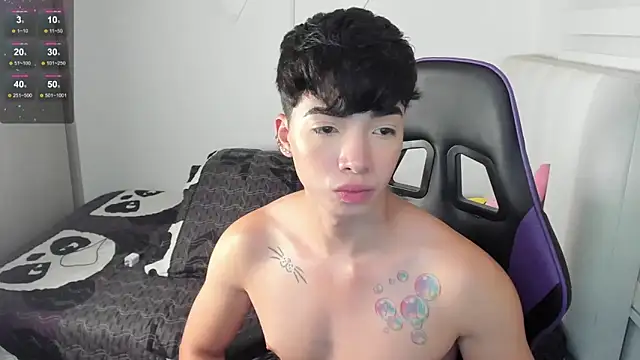 Snapshot of santy7v7 chatting on December 8, 4:39 pm santy7v7 online show from December 8, 4:39 pm