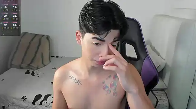 Snapshot of santy7v7 chatting on February 2, 1:30 pm santy7v7 online show from February 2, 1:30 pm