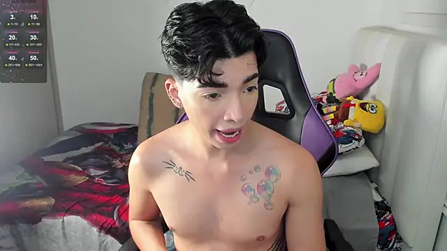 Snapshot of santy7v7 chatting on February 12, 1:37 pm santy7v7 online show from February 12, 1:37 pm