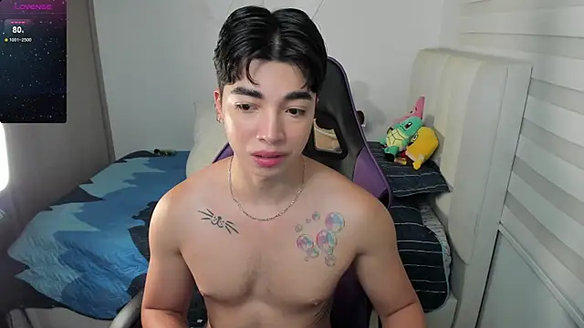 Snapshot of santy7v7 chatting on October 12, 1:21 pm santy7v7 online show from October 12, 1:21 pm