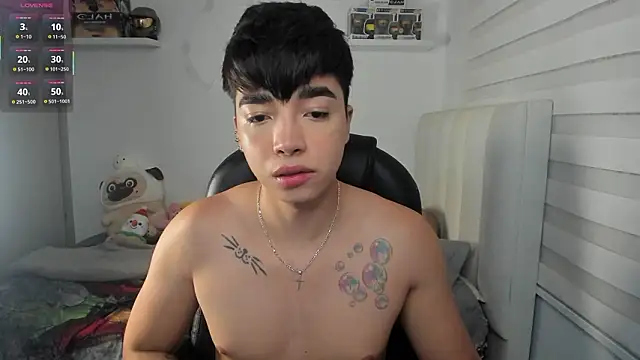 santy7v7 online show from March 12, 1:28 pm