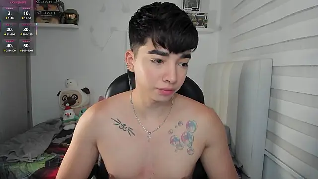 santy7v7 online show from March 29, 1:33 pm