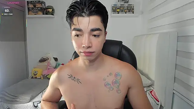 Snapshot of santy7v7 chatting on May 1, 6:56 pm santy7v7 online show from May 1, 6:56 pm