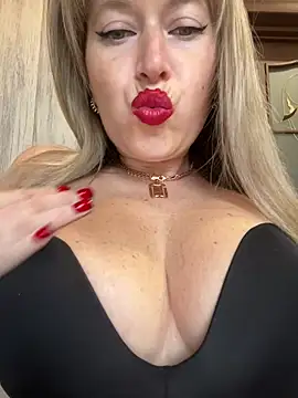 Kittenforyou online show from February 28, 1:12 pm