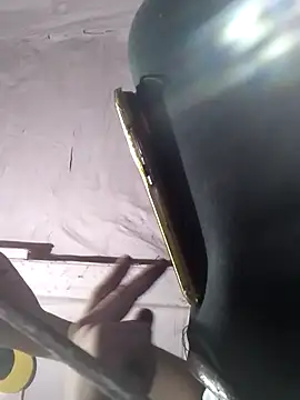 Snapshot of Wero4200 chatting on October 2, 7:48 am Wero4200 online show from October 2, 7:48 am