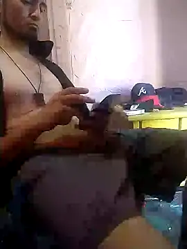 Snapshot of Wero4200 chatting on October 16, 7:04 pm Wero4200 online show from October 16, 7:04 pm