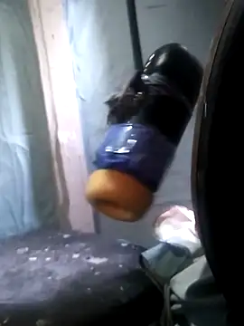 Snapshot of Wero4200 chatting on December 22, 8:17 pm Wero4200 online show from December 22, 8:17 pm