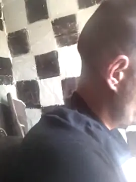 Snapshot of Wero4200 chatting on February 8, 9:29 pm Wero4200 online show from February 8, 9:29 pm