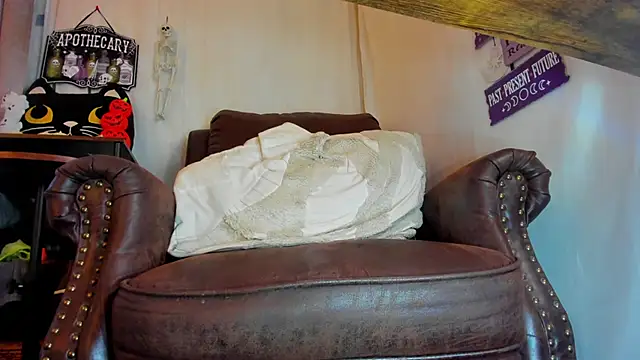 danidollxxx online show from September 23, 1:41 am