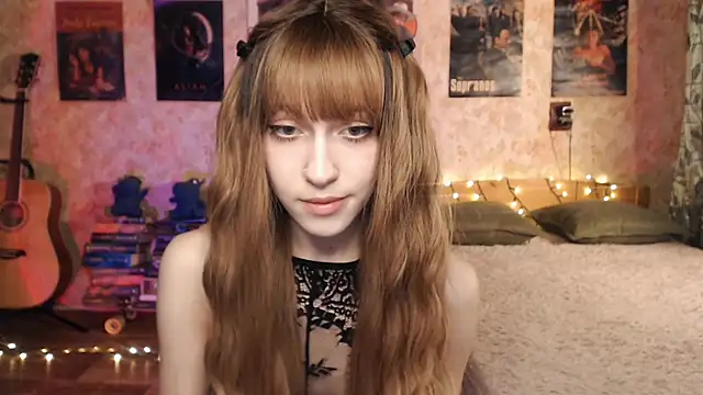 Friendly Ellie online show from December 8, 11:51 pm