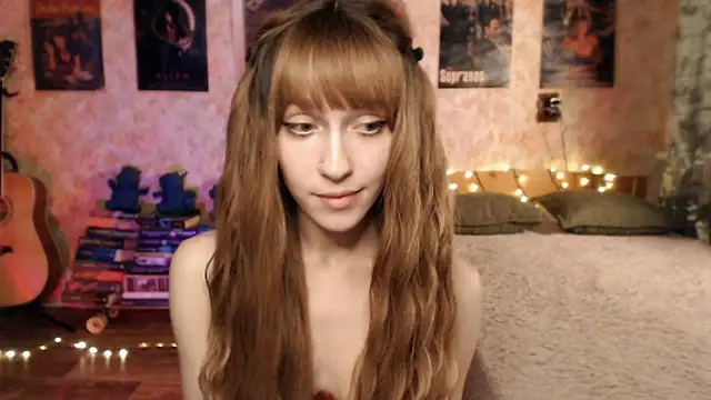 Friendly Ellie online show from December 27, 3:20 am