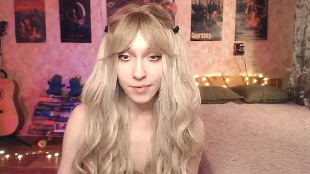 Friendly Ellie online show from January 10, 3:29 am