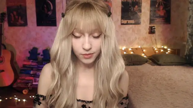 Friendly Ellie online show from January 26, 12:16 am