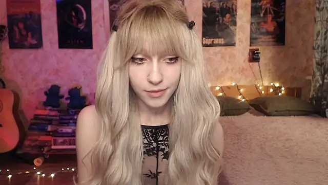 Friendly Ellie online show from January 27, 11:11 pm