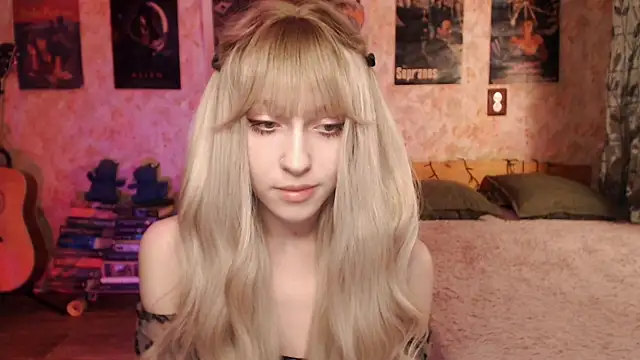 Friendly Ellie online show from February 28, 11:23 pm