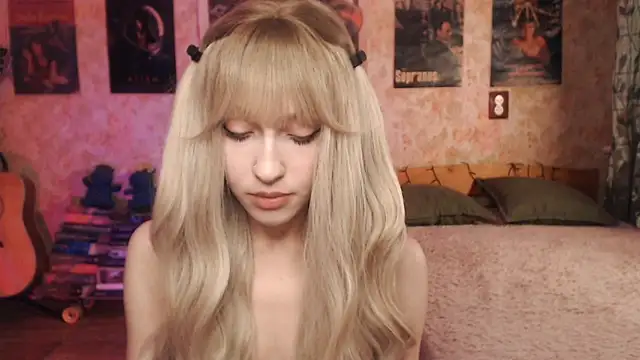 Friendly Ellie online show from March 16, 12:12 am