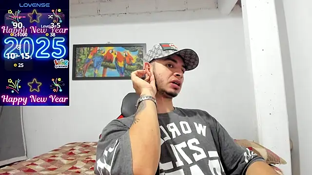 Snapshot of freestyle_blake1 chatting on January 13, 6:49 pm freestyle blake1 online show from January 13, 6:49 pm