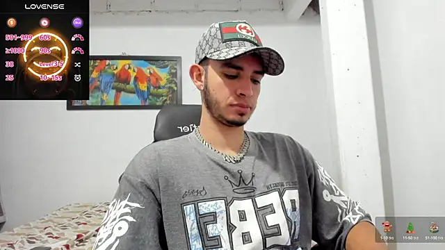 Snapshot of freestyle_blake1 chatting on January 16, 10:02 pm freestyle blake1 online show from January 16, 10:02 pm