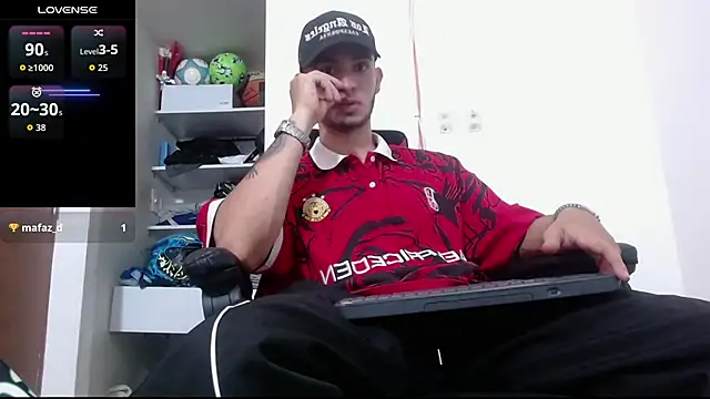 Snapshot of freestyle_blake1 chatting on September 8, 8:08 pm freestyle blake1 online show from September 8, 8:08 pm