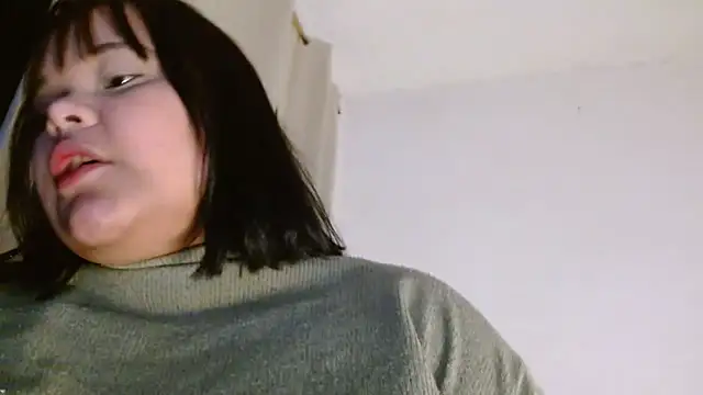 Snapshot of sexychubby___ chatting on December 5, 3:15 am sexychubby online show from December 5, 3:15 am