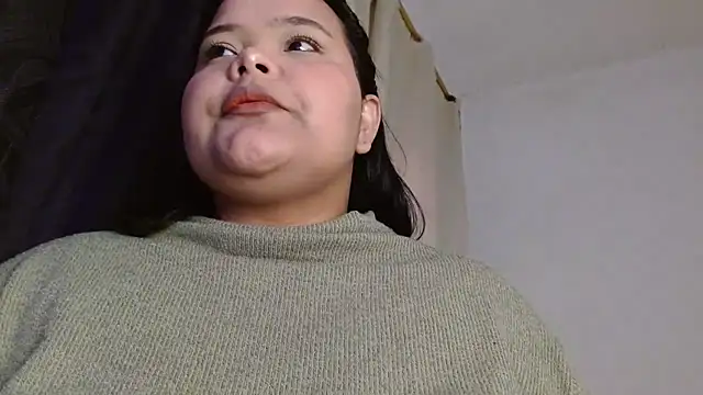 Snapshot of sexychubby___ chatting on December 17, 4:43 pm sexychubby online show from December 17, 4:43 pm