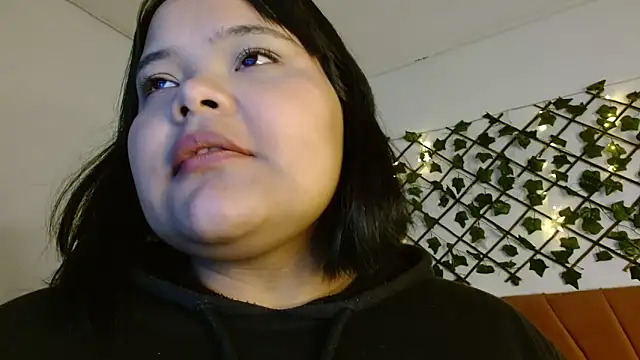 Snapshot of sexychubby___ chatting on February 28, 9:55 pm sexychubby online show from February 28, 9:55 pm