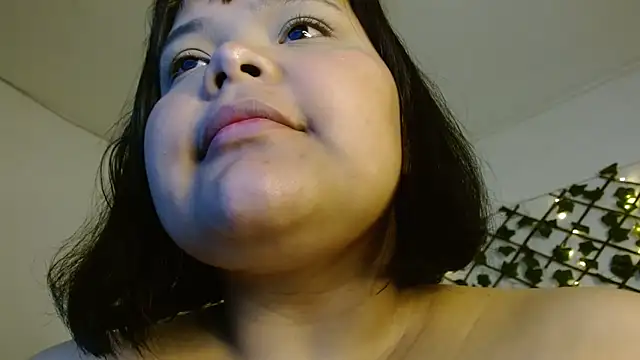 Snapshot of sexychubby___ chatting on March 2, 9:22 pm sexychubby online show from March 2, 9:22 pm