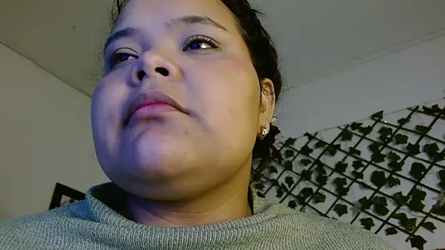 Snapshot of sexychubby___ chatting on March 6, 8:52 am sexychubby online show from March 6, 8:52 am