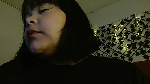 Snapshot of sexychubby___ chatting on March 21, 5:43 am sexychubby online show from March 21, 5:43 am