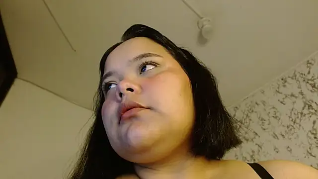 sexychubby    online show from October 12, 10:25 am