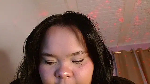 sexychubby    online show from February 15, 6:59 pm