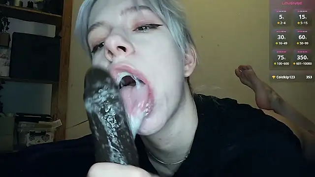 cruellagoth666 online show from May 1, 3:49 pm