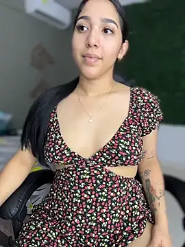 Snapshot of Amandanauty chatting on March 17, 5:00 am Amandanauty online show from March 17, 5:00 am